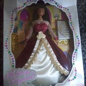 Toys 'R US exclusive Holiday Barbie